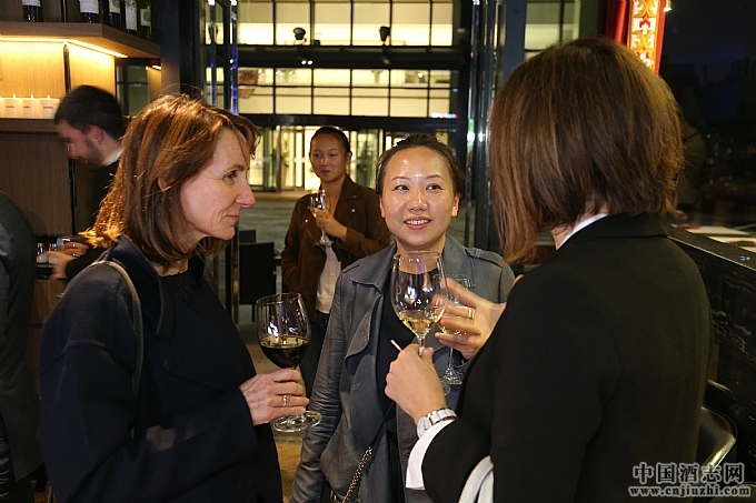 CIVB킃ϯParadox Restaurant-The Bordeaux Loungeưɻ(dng)