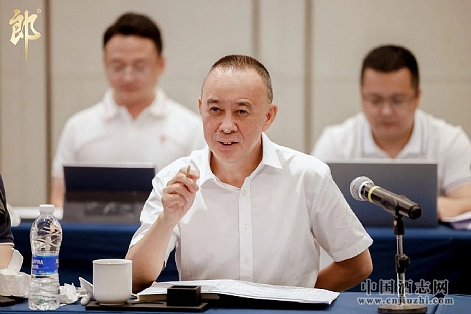 汪俊林董事長(zhǎng)密集調(diào)研八城百商 明確“堅(jiān)守、拼搏、壯大”不動(dòng)搖 堅(jiān)持長(zhǎng)期主義打勝仗